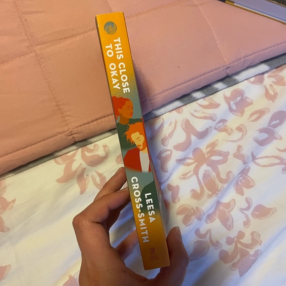 ✨3 for 40✨ This Close to Okay by Leesa Cross-Smith - Picture 2 of 3